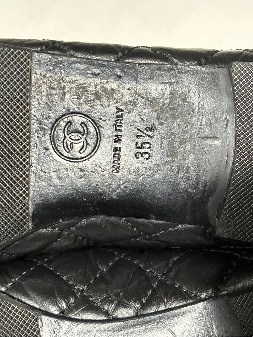 CHANEL Black Quilted Leather Ballet Flats with CC Medallion
